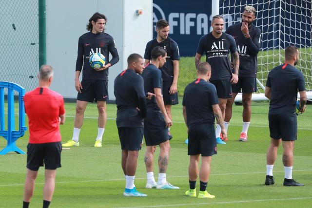 吉伦沃特完成注册 新赛季继续代表山东队出战